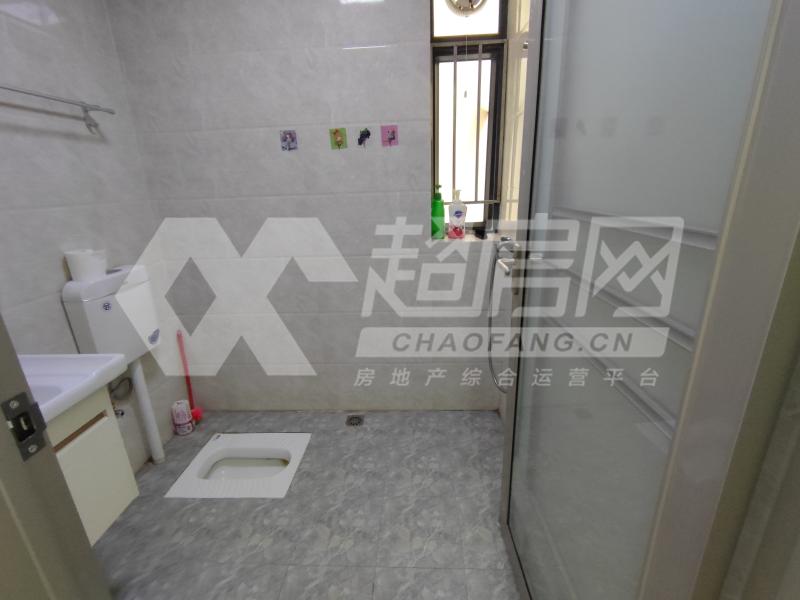 双子星二手房厨房及卫生间