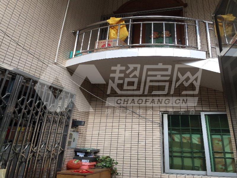 近良居委会二手房卧室