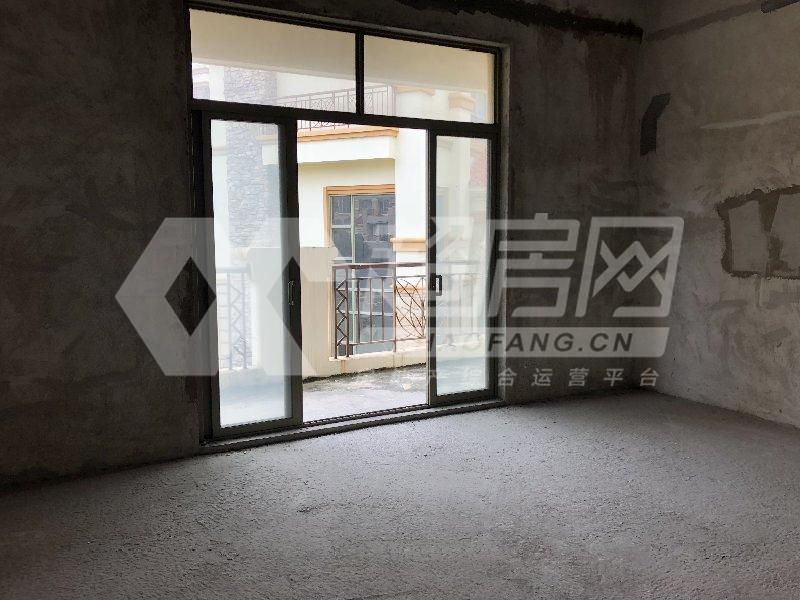 康格斯花园（别墅）二手房卧室
