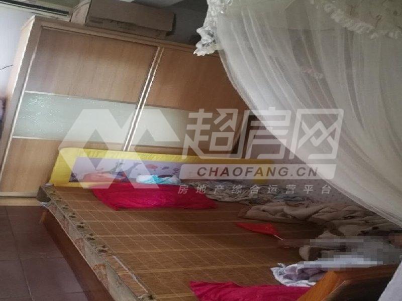 新时代中心二手房卧室