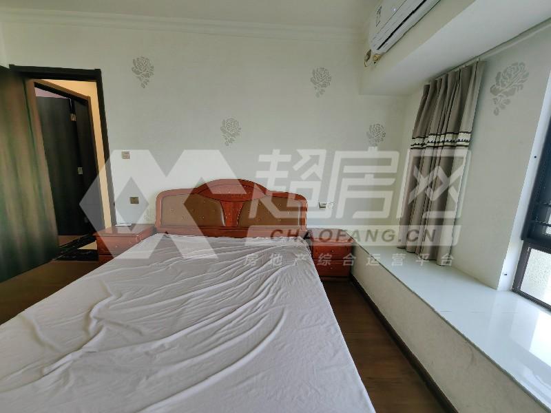 伦教碧桂园御府二手房卧室