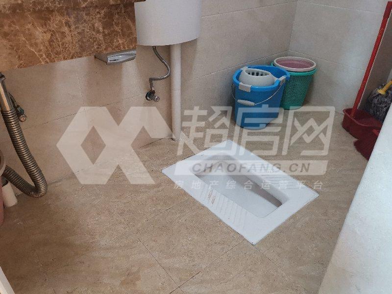 万邦商业广场二手房厨房及卫生间