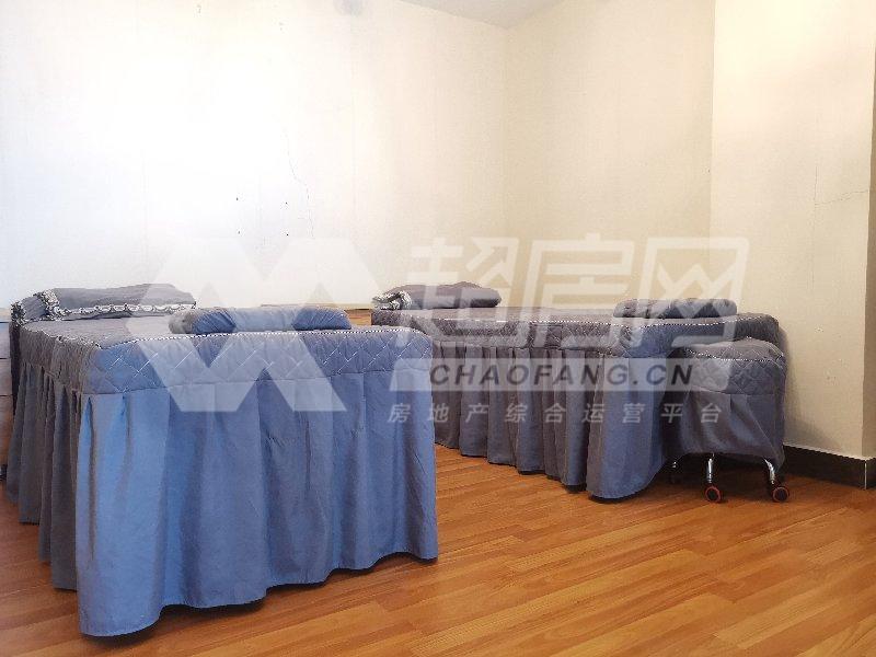 万邦商业广场二手房露台