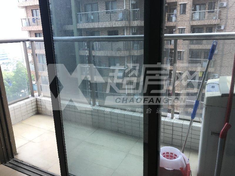 新红棉大厦二手房阳台