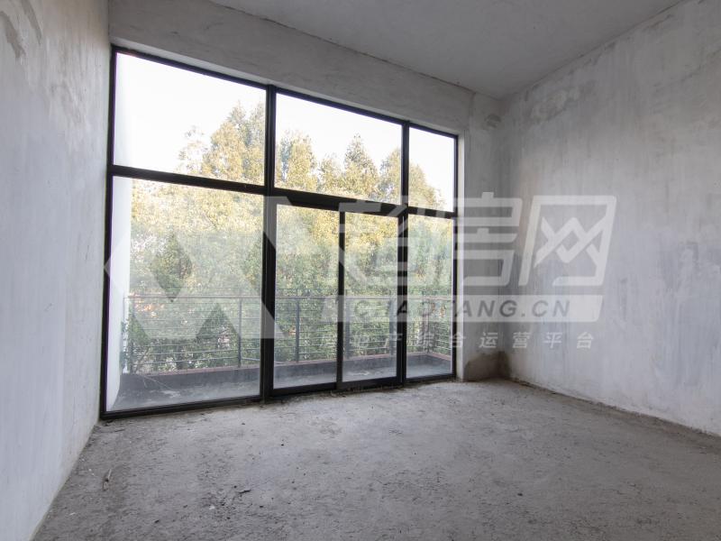 凯丽山庄二手房卧室
