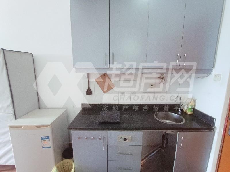 嘉仑台二手房厨房及卫生间