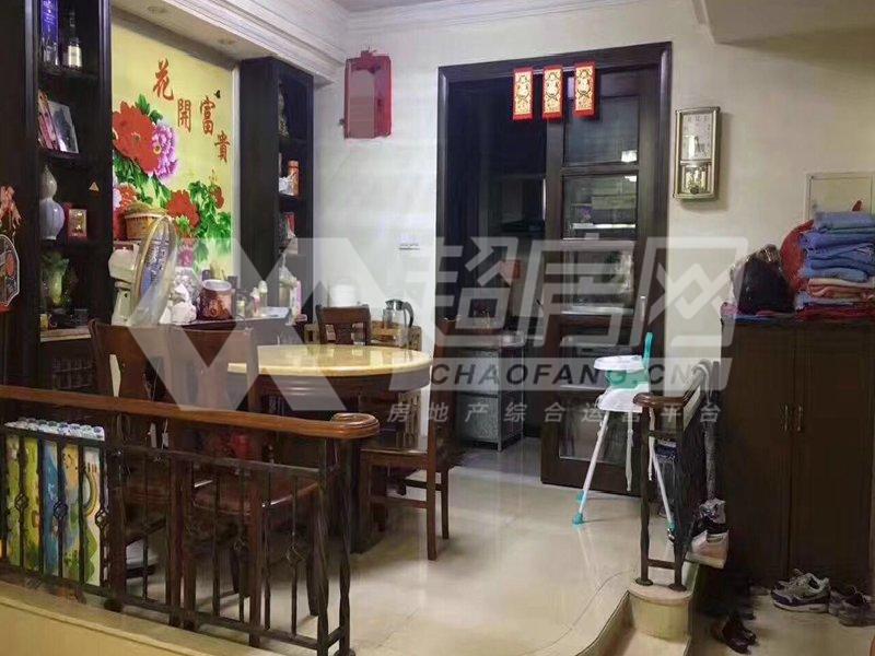 均安碧桂园二手房客厅