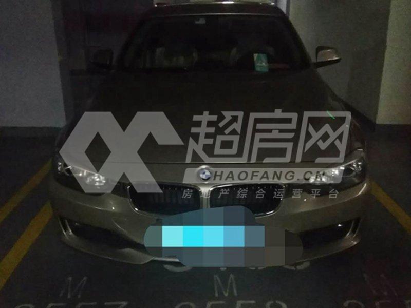 海悦新城二手房客厅