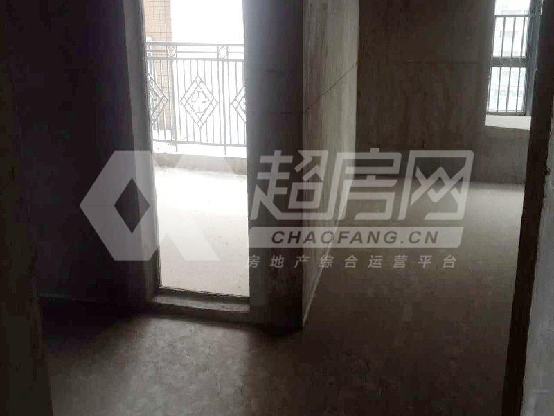 依云水岸一期二手房卧室
