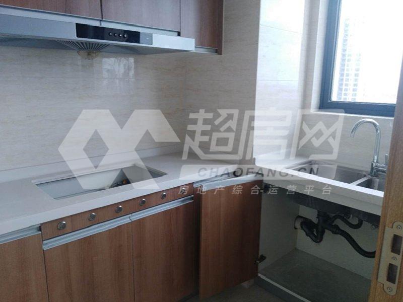 绿地中心（商住楼）二手房厨房及卫生间