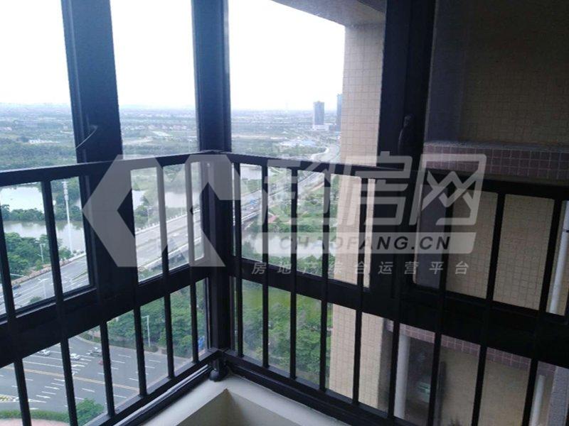 绿地中心（商住楼）二手房书房