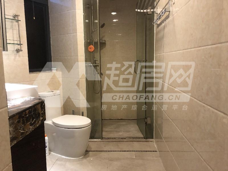 明日华府二手房厨房及卫生间