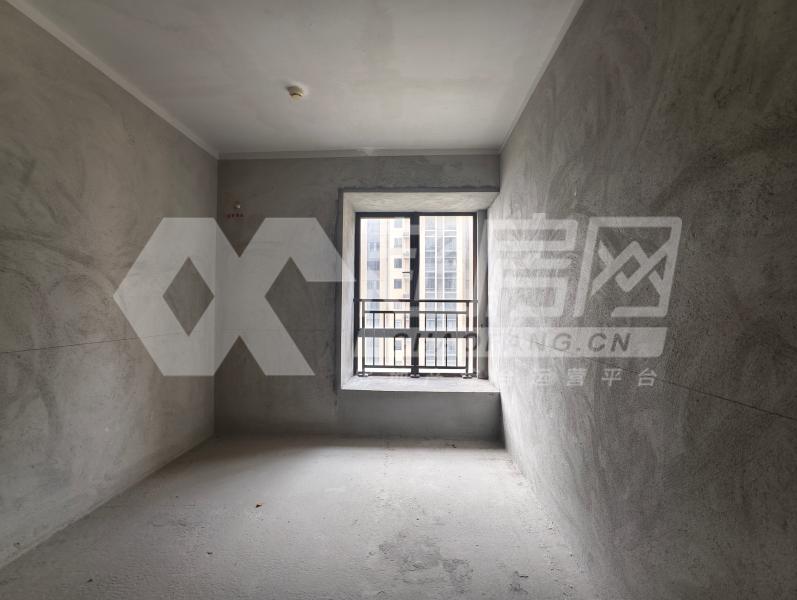 龙湖春江名城二手房卧室