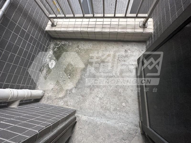 都市经典二手房露台