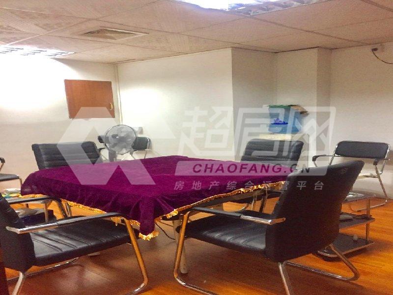 桂畔怡景湾二手房客厅