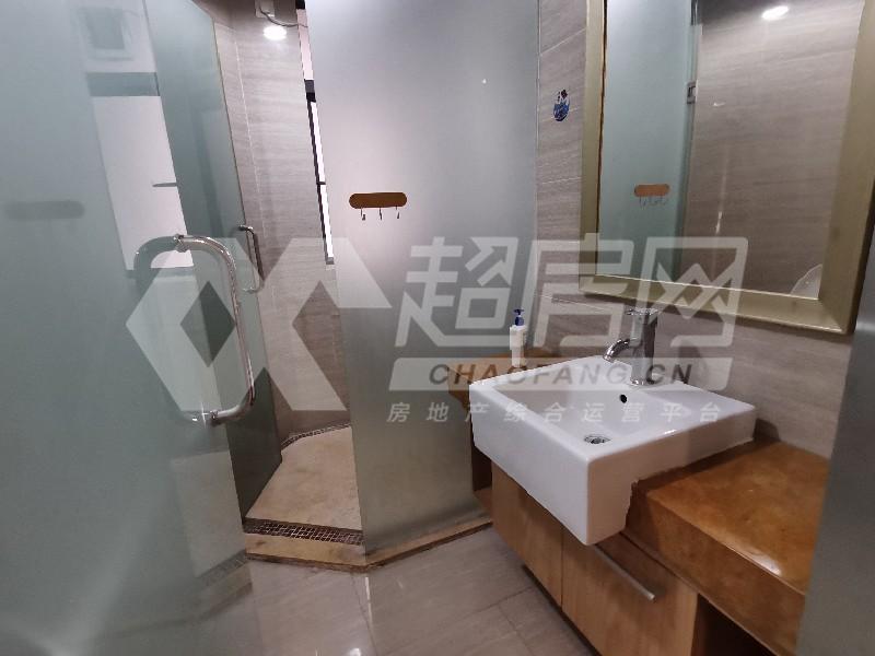 逸林苑二手房厨房及卫生间