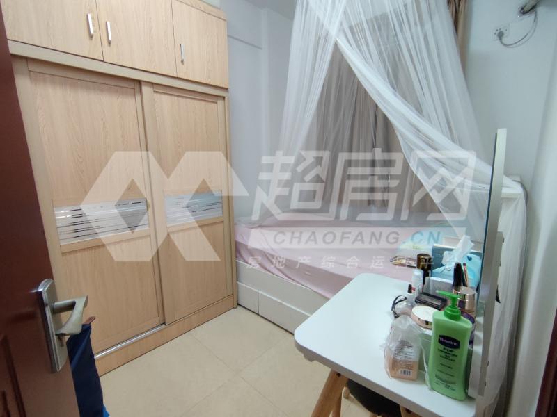 尚庭雅居二手房卧室