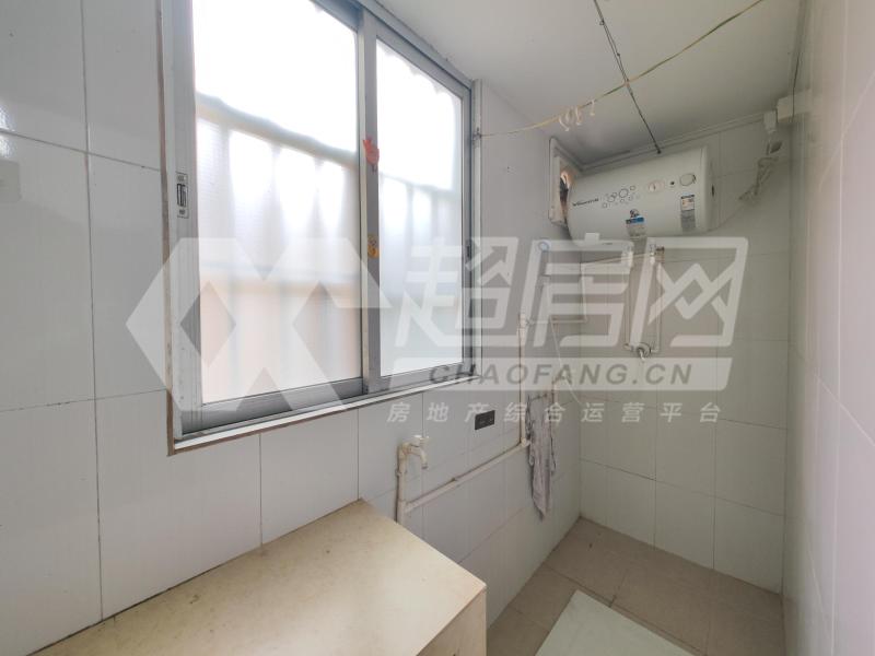 北区居委会二手房厨房及卫生间