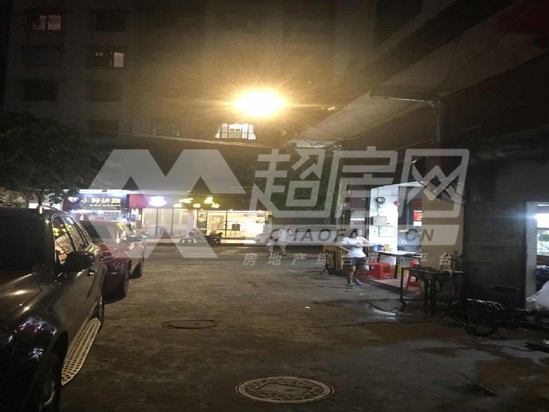 圣景花园二手房厨房及卫生间
