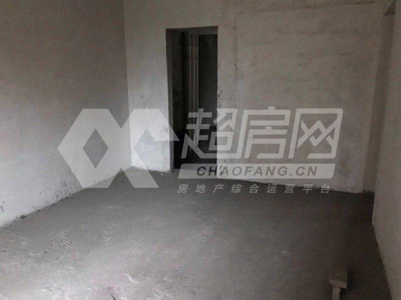 逸峻闲庭二手房客厅