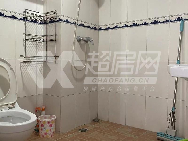 水悦城邦二手房厨房及卫生间