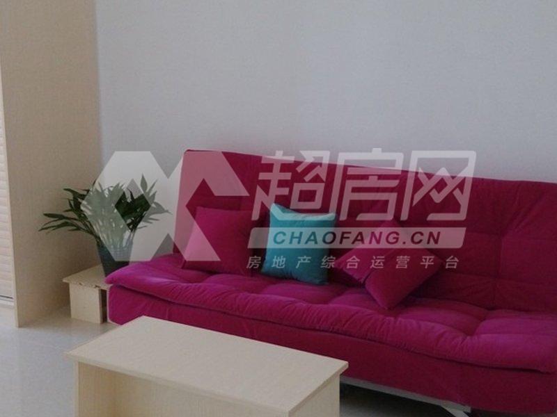 英煌新座二手房客厅