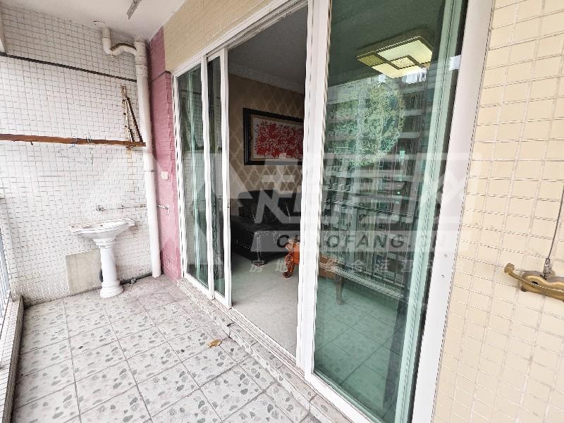 金碧豪苑二手房阳台