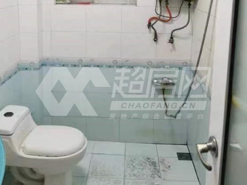 中信楼出租房厨房及卫生间