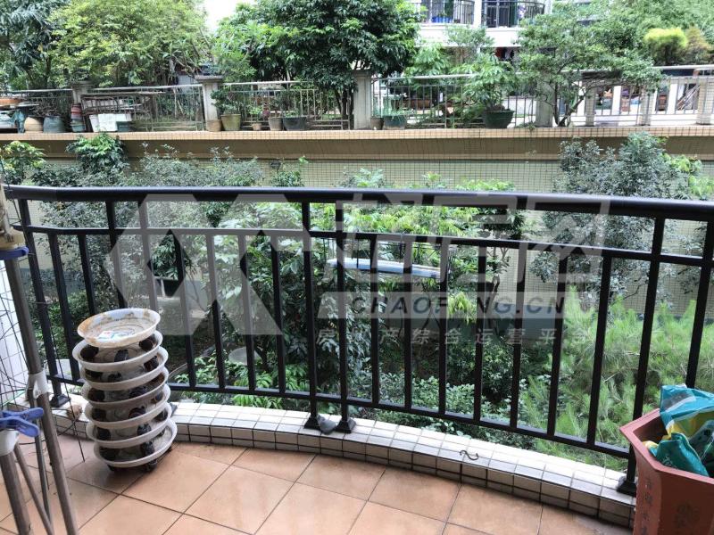 丽景花园二手房阳台