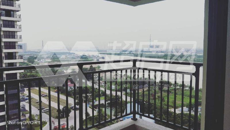 美的御海东郡二手房阳台