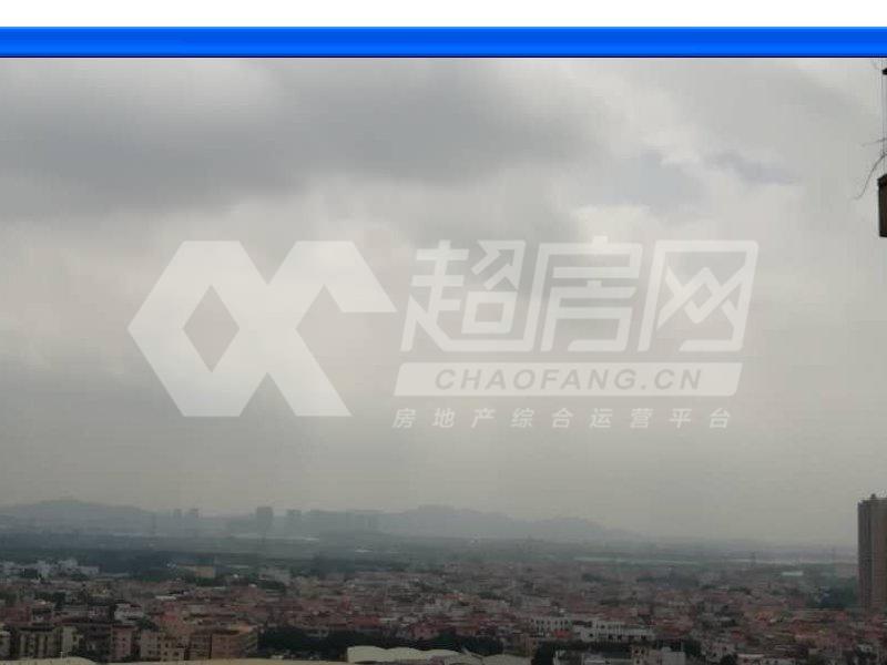 华美达广场二手房阳台