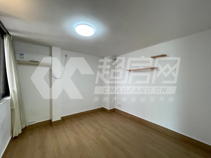 万邦商业广场二手房客厅