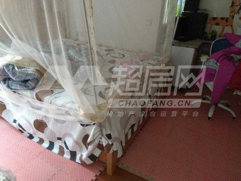 顺雅名筑二手房客厅