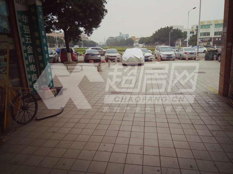 顺雅名筑二手房卧室