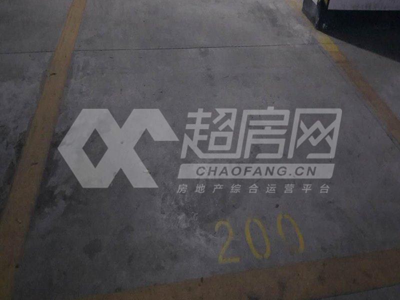 新境誉花园二手房厨房及卫生间