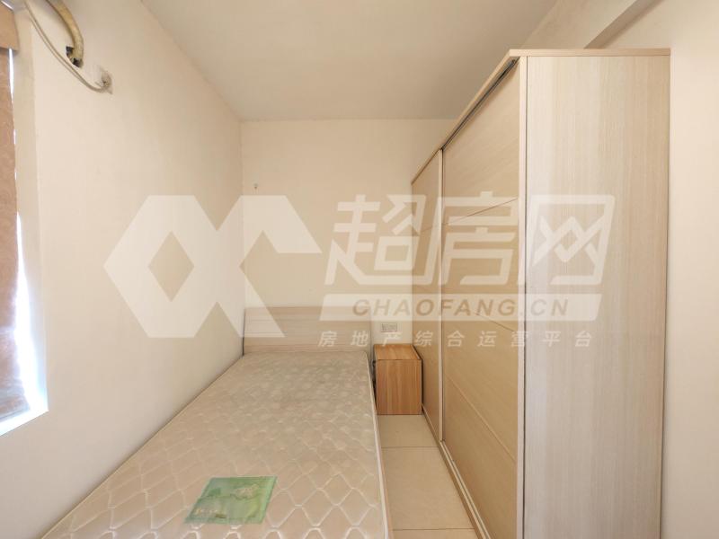 明日华府二手房卧室