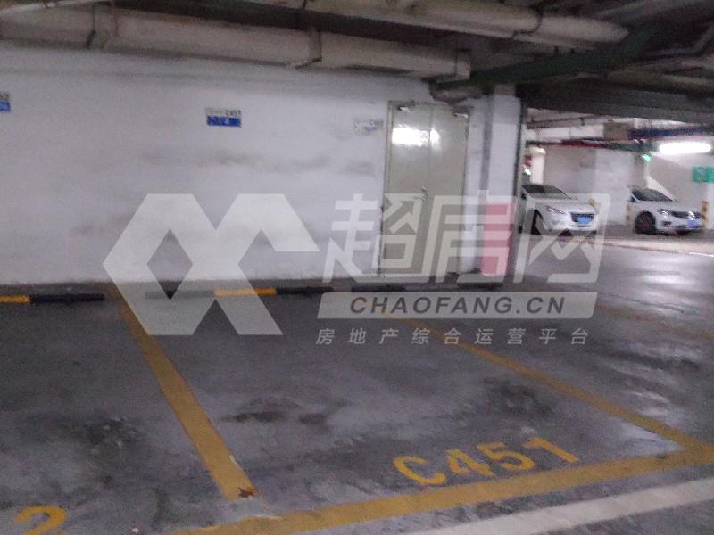 明日华府出租房厨房及卫生间