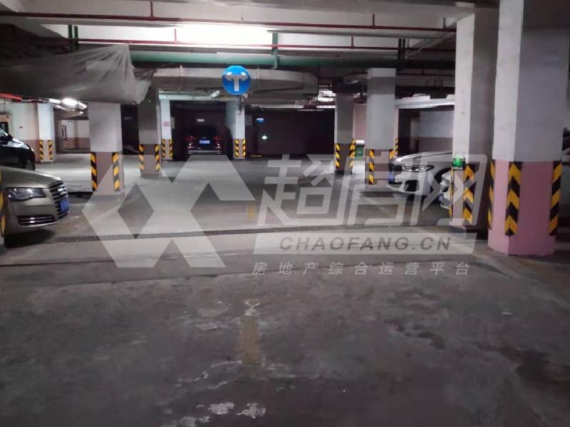 明日华府出租房厨房及卫生间