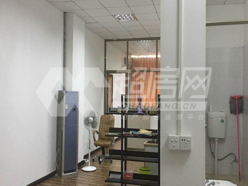 雅居乐花园（大良）二手房厨房及卫生间