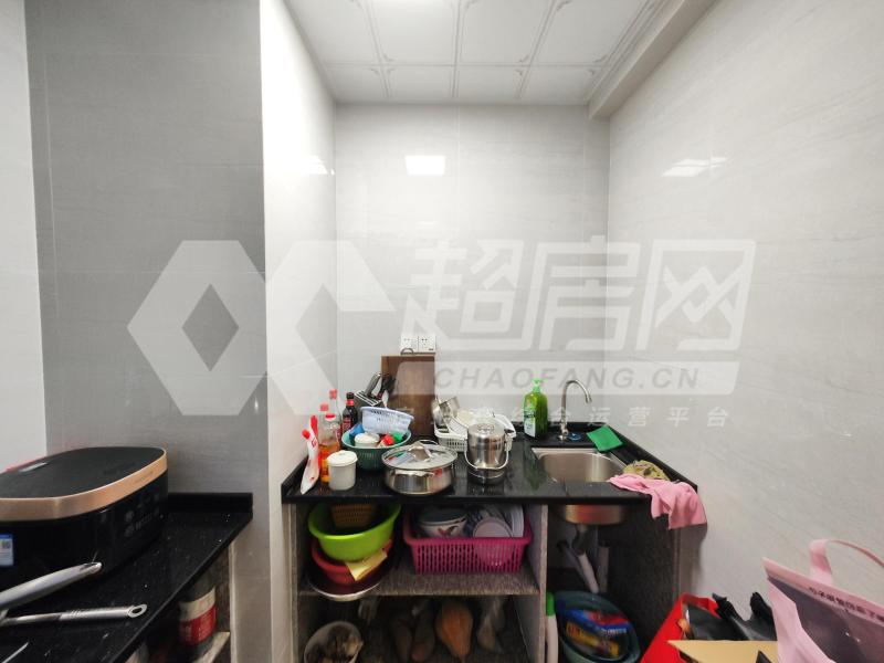 凤翔商业广场二手房厨房及卫生间