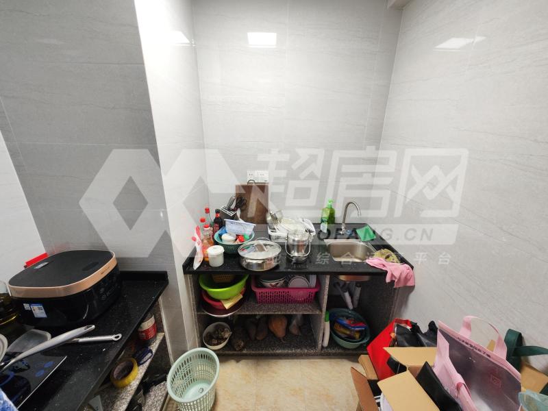 凤翔商业广场二手房厨房及卫生间