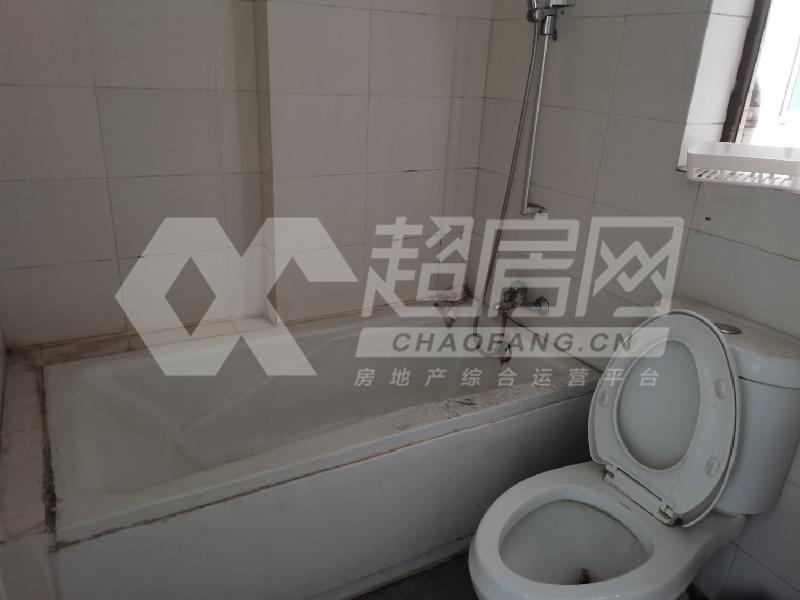 嘉仑台二手房卧室