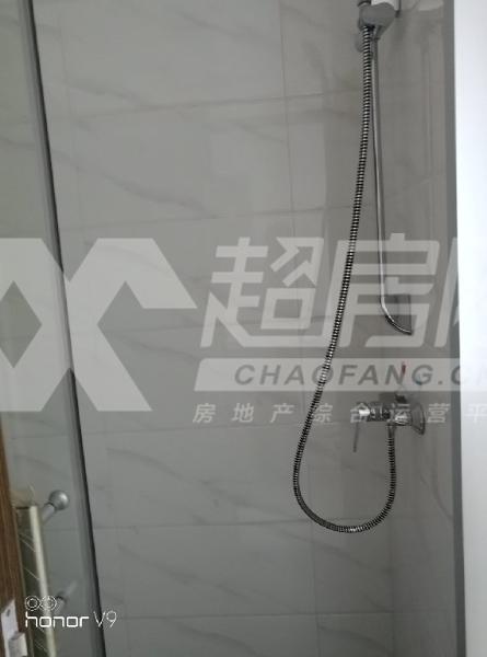 碧桂园观澜苑出租房厨房及卫生间