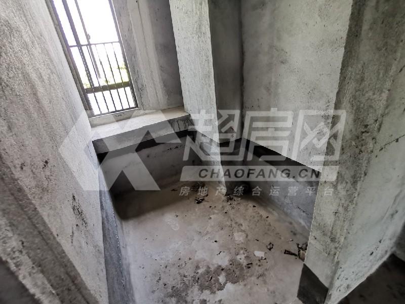 华侨城天鹅湖出租房厨房及卫生间