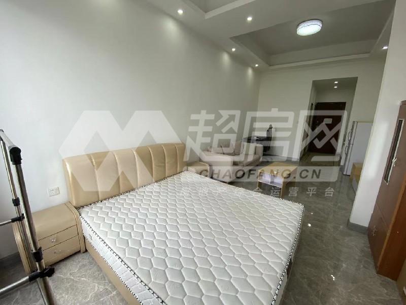 绿地国际花都二手房卧室
