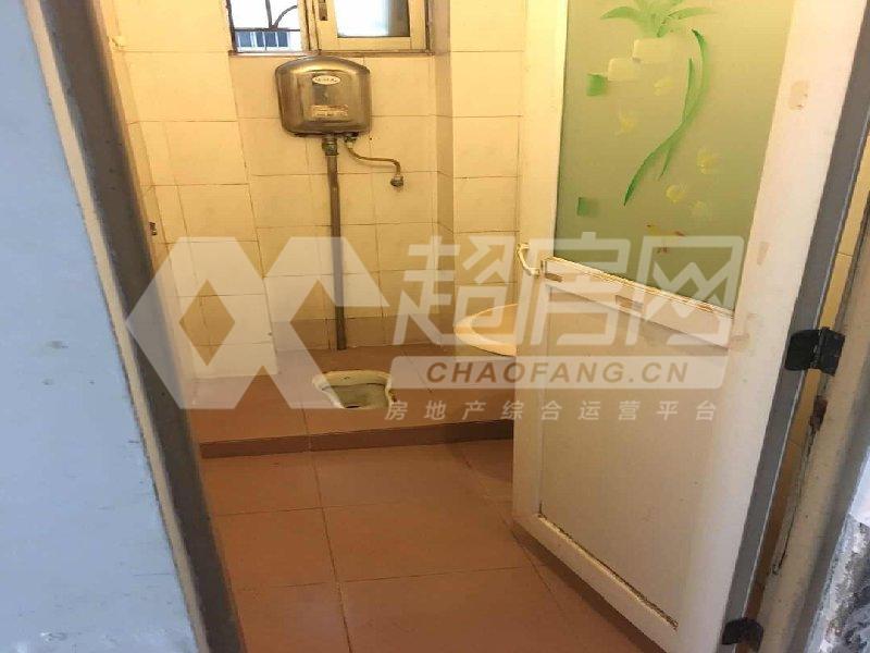 富丽华大厦二手房厨房及卫生间