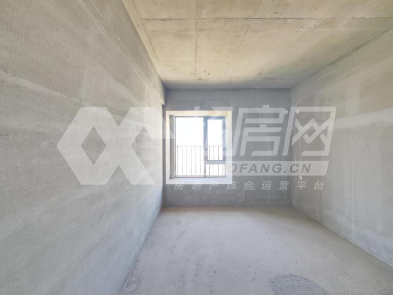 美的御海东郡二手房卧室
