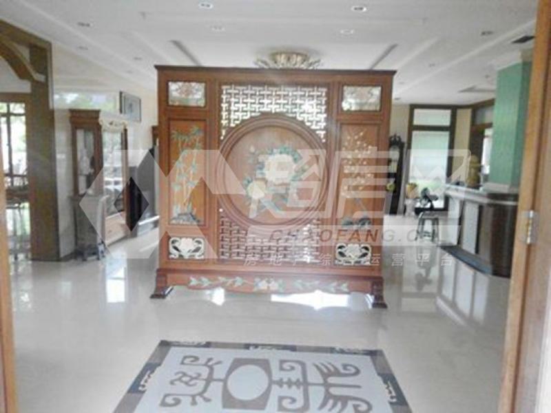 东逸湾（别墅）二手房客厅