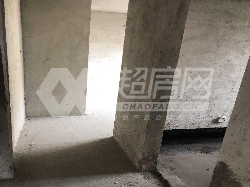水岸珑庭二手房厨房及卫生间