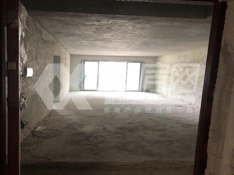 水岸珑庭二手房客厅